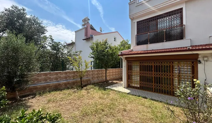 Özdere Çukuraltı Deniz ve Doğa Manzaralı Tripleks Eşyalı Villa