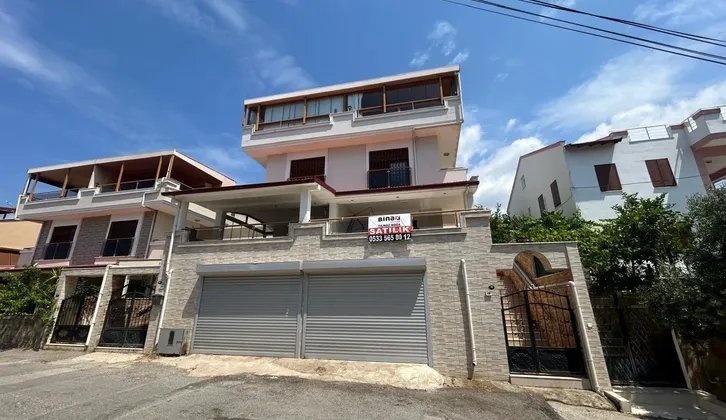 Özdere Çukuraltı Deniz ve Doğa Manzaralı Tripleks Eşyalı Villa