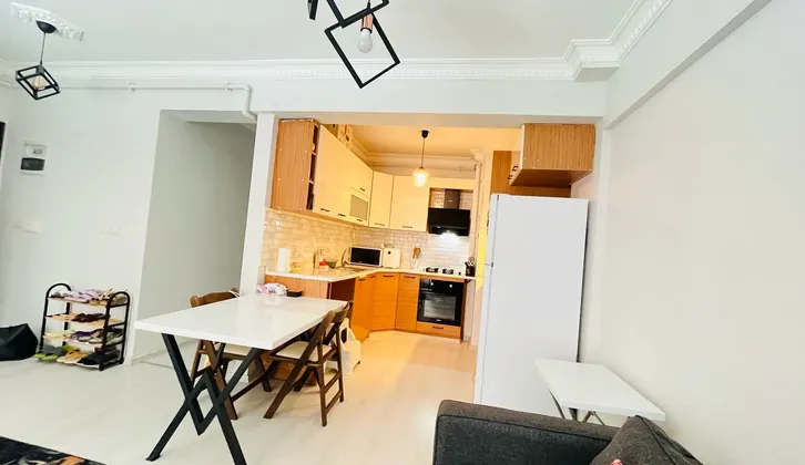 Dedebaşı Mahallesinde Eşyalı Ferah 1+1 Daire