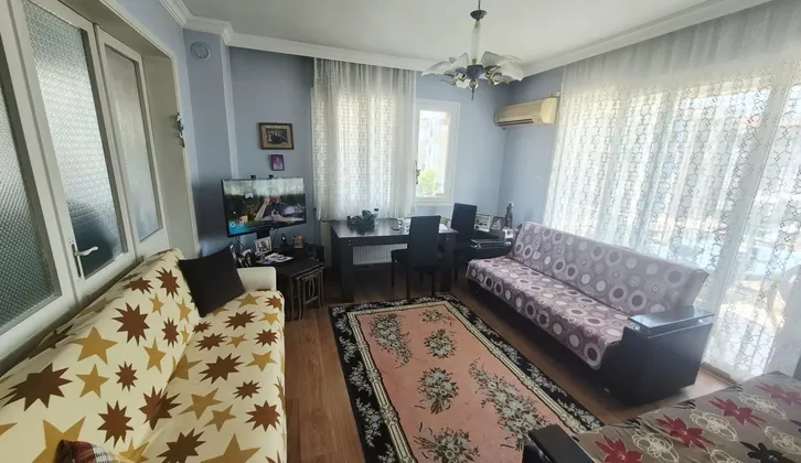 Buca Yiğitler Mahallesi Merkezi Konumda Ara Kat 3+1 Daire