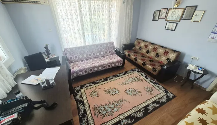 Buca Yiğitler Mahallesi Merkezi Konumda Ara Kat 3+1 Daire