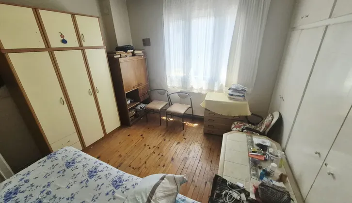 Buca Yiğitler Mahallesi Merkezi Konumda Ara Kat 3+1 Daire
