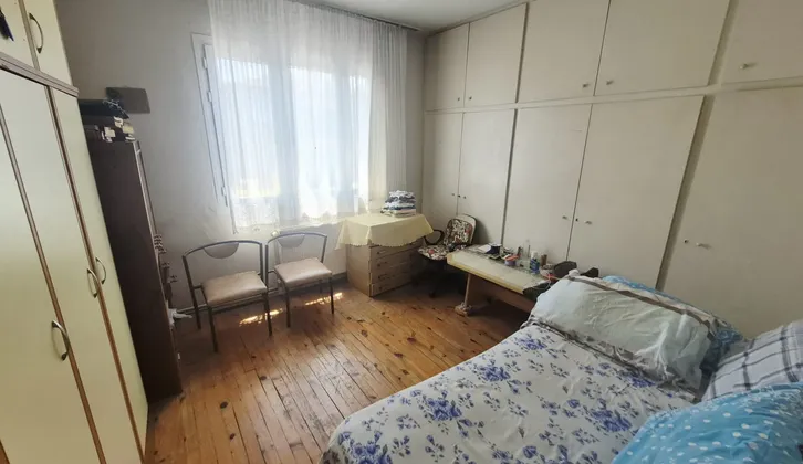Buca Yiğitler Mahallesi Merkezi Konumda Ara Kat 3+1 Daire