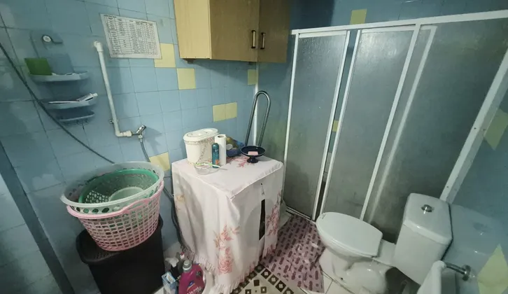 Buca Yiğitler Mahallesi Merkezi Konumda Ara Kat 3+1 Daire