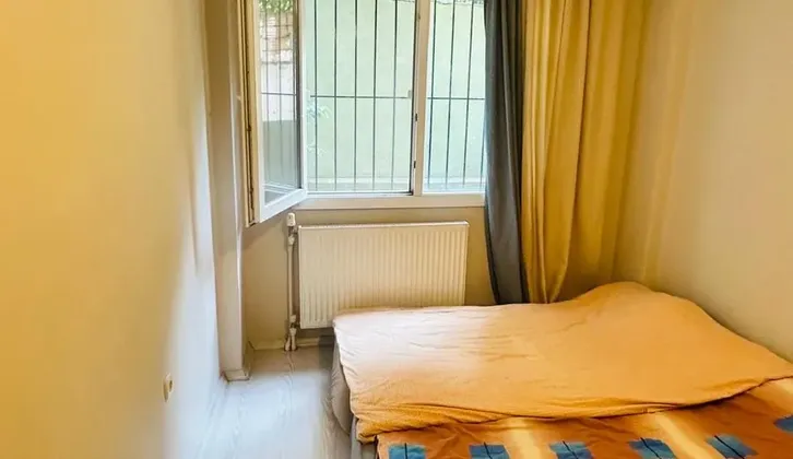 Laleli Mahallesi Merkezi Konumda 3+1 Satılık Fırsat Daire