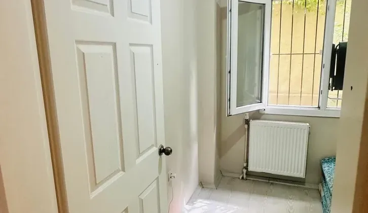 Laleli Mahallesi Merkezi Konumda 3+1 Satılık Fırsat Daire