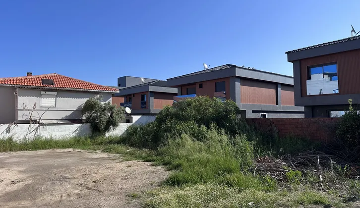 Güzelbahçe Urla Arasında 156 m² Deniz Kenarı Satılık Fırsat Arsa