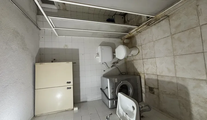 Bölge metroya komşu çok geniş 2+1
