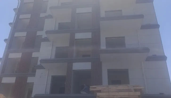 Sakarya caddesi üzerinde sıfır daire