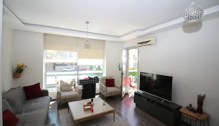 Narlı Mahallesinde Genç Binada Asansörlü Doğalgazlı 2+1