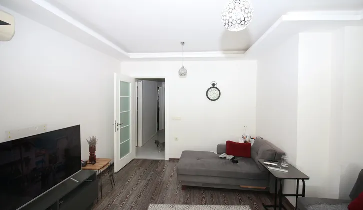 Narlı Mahallesinde Genç Binada Asansörlü Doğalgazlı 2+1