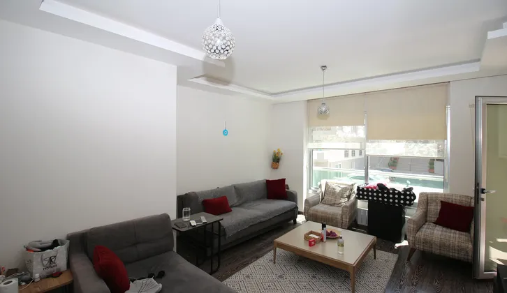 Narlı Mahallesinde Genç Binada Asansörlü Doğalgazlı 2+1
