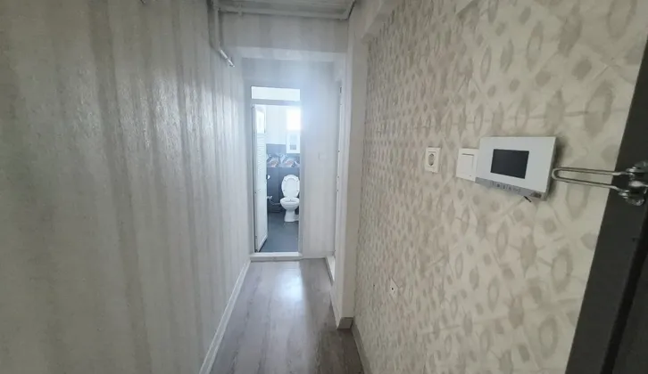 Buca Efeler Mahallesi Merkezi Konumda İlkokul Yakını 3+1 Satılık Daire