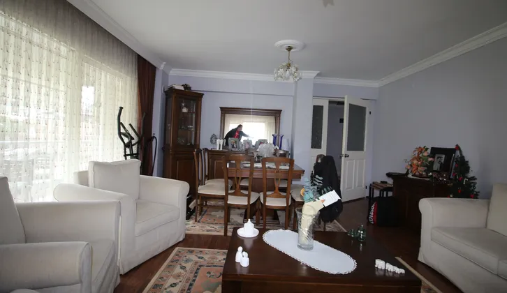 Vatan Mahallesi'nde, Bankacılar Sitesi'nde Satılık 3+1 Daire