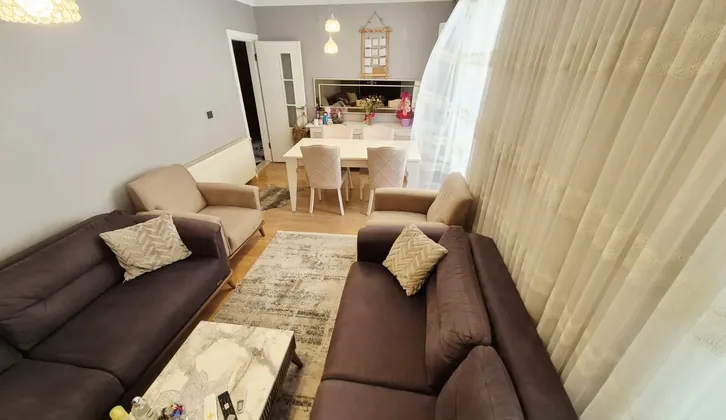 Buca Yaylaçık Mahallesi Merkezi Konumda Bahçeli Yüksek Giriş 3+1 Satılık Daire
