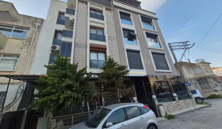 Laleli Mahallesi 8 Yillik Çift Cephe 2+1 Satilik Daire