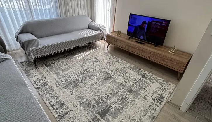 Laleli Mahallesi 8 Yillik Çift Cephe 2+1 Satilik Daire