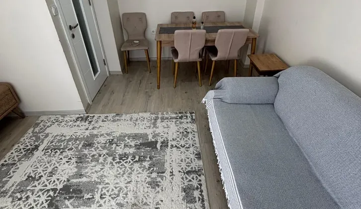 Laleli Mahallesi 8 Yillik Çift Cephe 2+1 Satilik Daire