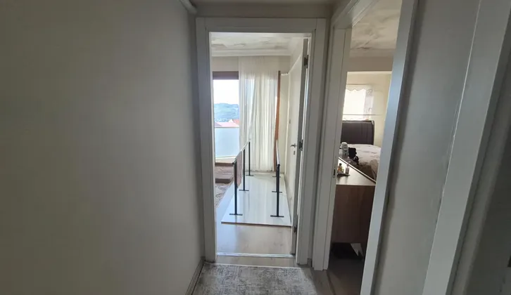Laleli Mahallesi 8 Yillik Çift Cephe 2+1 Satilik Daire