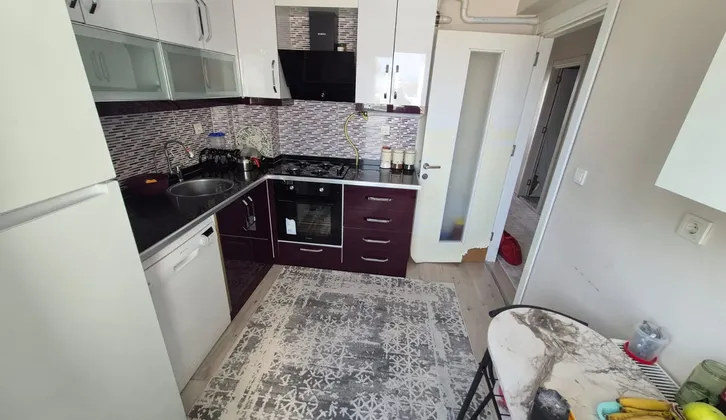 Laleli Mahallesi 8 Yillik Çift Cephe 2+1 Satilik Daire