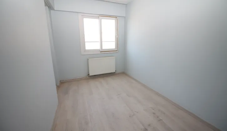 Ödemiş Fırını Yakını Doğalgazlı,tadilatlı 2+1 Arakat