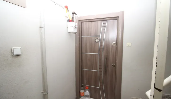 Ödemiş Fırını Yakını Doğalgazlı,tadilatlı 2+1 Arakat
