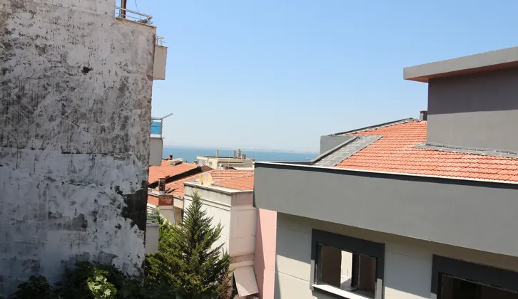 Ödemiş Fırını Yakını Doğalgazlı,tadilatlı 2+1 Arakat