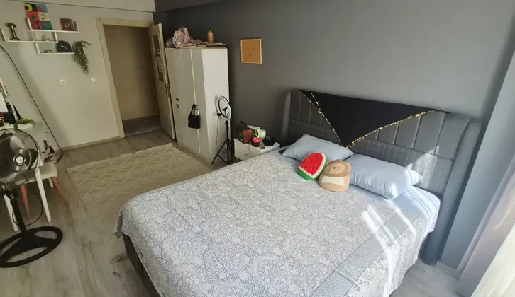 Buca İnönü Mahallesi'nde Krediye Uygun 4+1 Geniş Satılık Daire