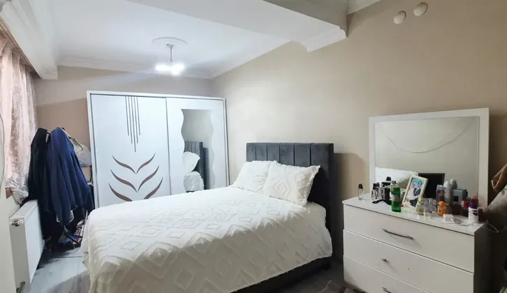 Buca İnönü Mahallesi'nde Krediye Uygun 4+1 Geniş Satılık Daire