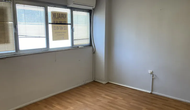 E.Hilton karşısı Sezer Doğan Sok Büyükbaş İşhanı Kiralık Ofis