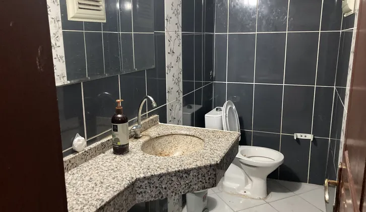E.Hilton karşısı Sezer Doğan Sok Büyükbaş İşhanı Kiralık Ofis