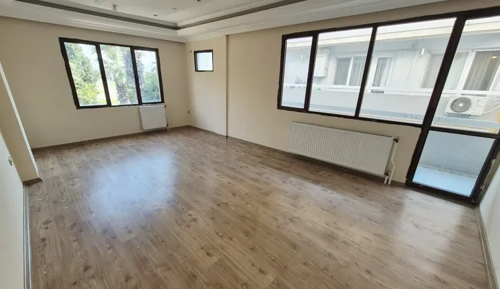 İzban'a ve Buca Tıp'a Yakın Hipodrom Manzaralı 3+1 Kiralık Daire