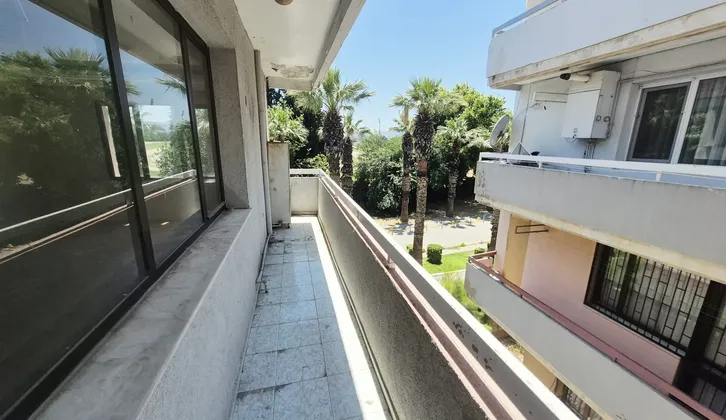 İzban'a ve Buca Tıp'a Yakın Hipodrom Manzaralı 3+1 Kiralık Daire