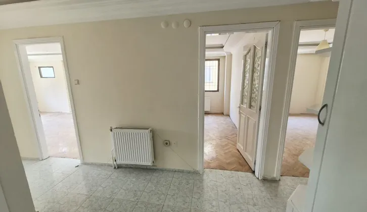 İzban'a ve Buca Tıp'a Yakın Hipodrom Manzaralı 3+1 Kiralık Daire