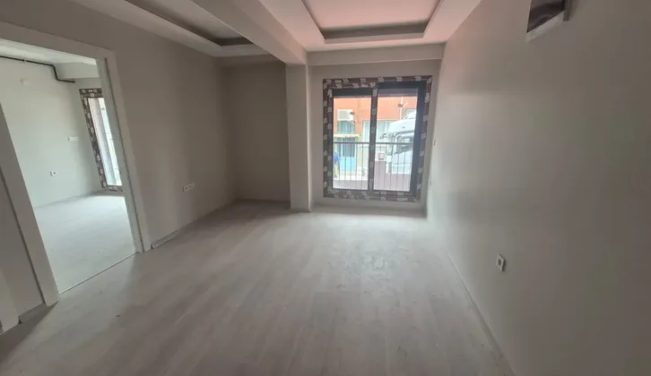 İzban'a Yakın Site İçerisinde Asansörlü 1+1 Kiralık Daire