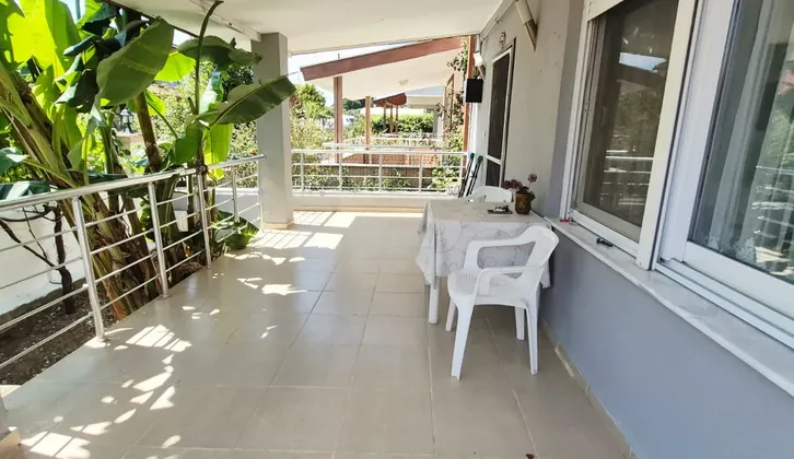 Urla'da Denize 100 Metre Mesafede Müstakil Villa