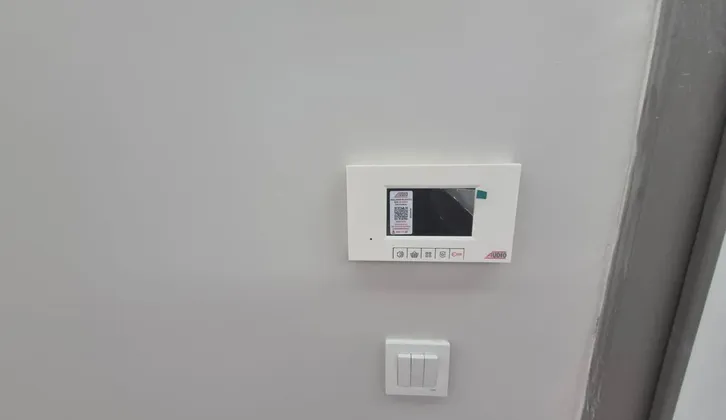 İzban'a Yakın Site İçerisinde Asansörlü 1+1 Sıfır Daire