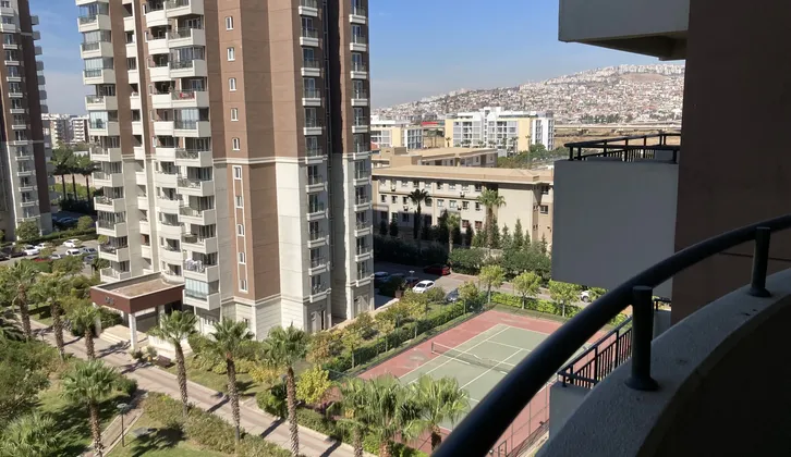 Soyak Mavişehir B Bölgesi Havuz- Hilltown cepheli Kiralık 1+1 Daire