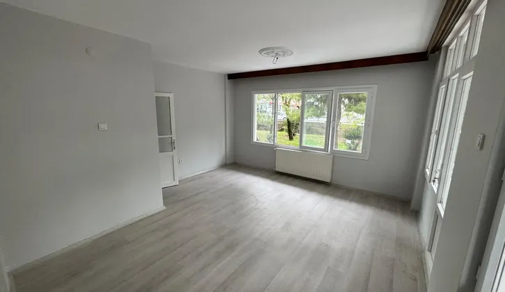 Yeşilyurt Basın Sitesi Tadilatlı Kiralık Köşe 2+1 Daire