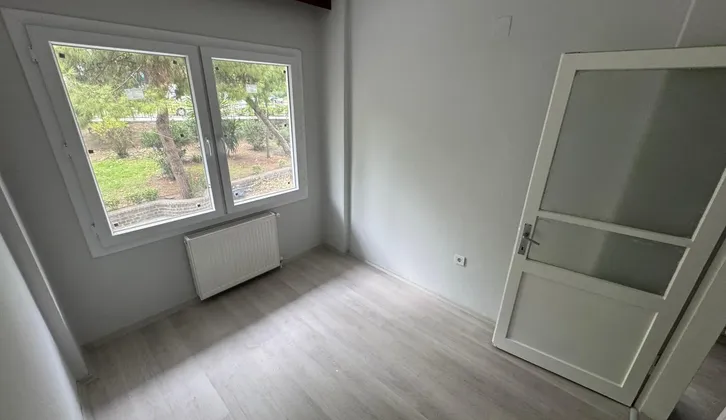 Yeşilyurt Basın Sitesi Tadilatlı Kiralık Köşe 2+1 Daire