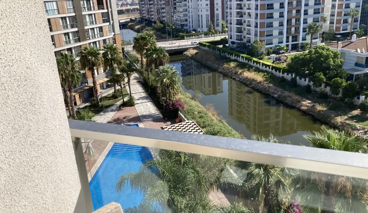 Mavişehir Modda Sitesi Havuz Cepheli Eşyalı 2+1 Büyük tip kiralık Daire