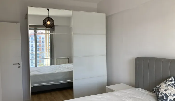 Mavişehir Modda Sitesi Havuz Cepheli Eşyalı 2+1 Büyük tip kiralık Daire