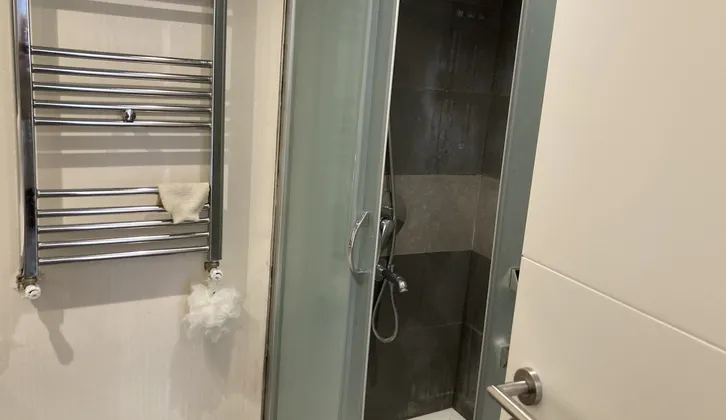 Mavişehir Modda Sitesi Havuz Cepheli Eşyalı 2+1 Büyük tip kiralık Daire