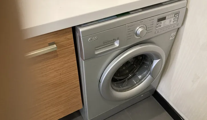 Mavişehir Modda Sitesi Havuz Cepheli Eşyalı 2+1 Büyük tip kiralık Daire