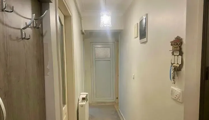 Mızraklı Caddesi Yakını, Genç Binada Satılık 2+1 Arakat Daire