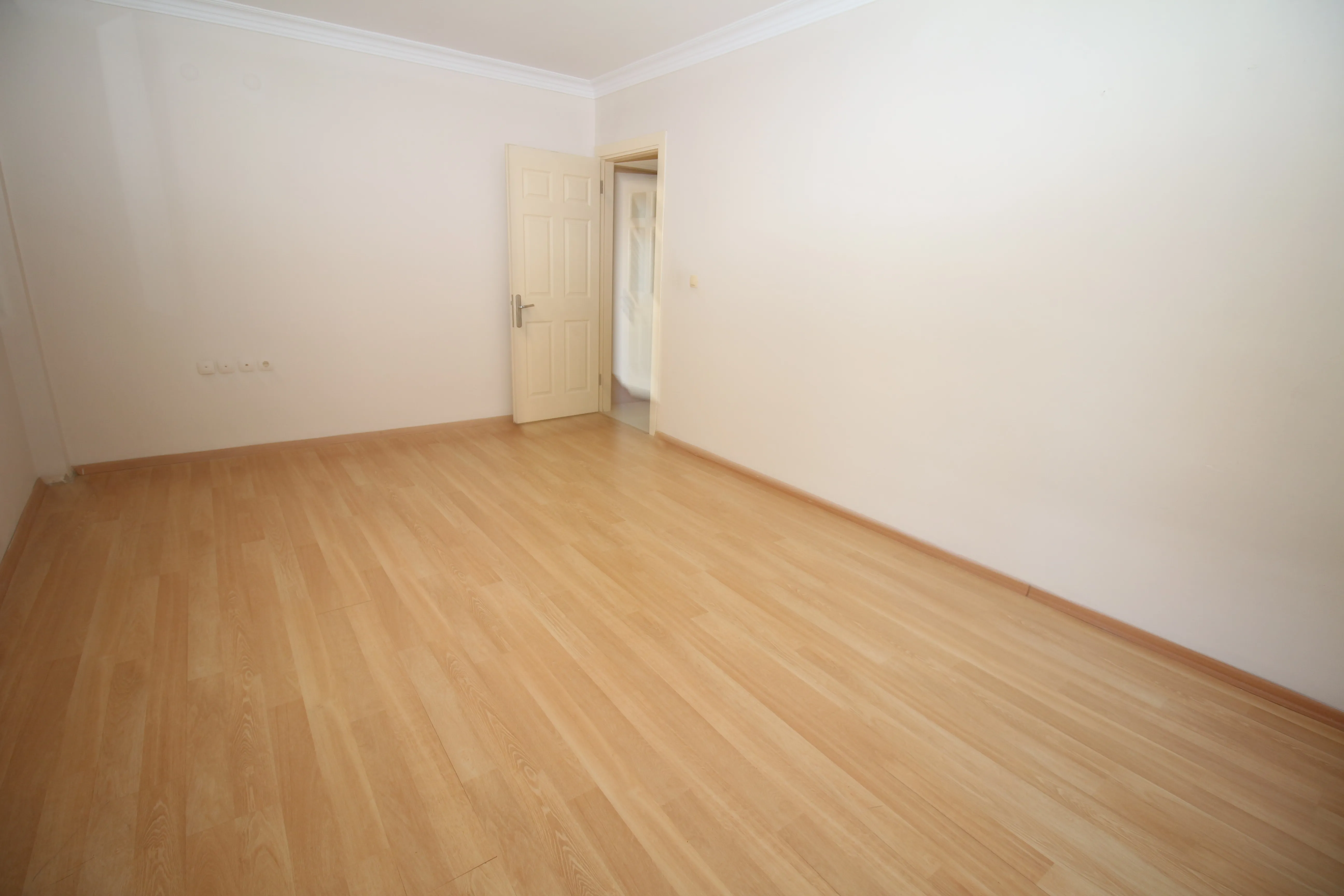 Basınsitesi Mahallesinde Doğalgazlı Otoparklı