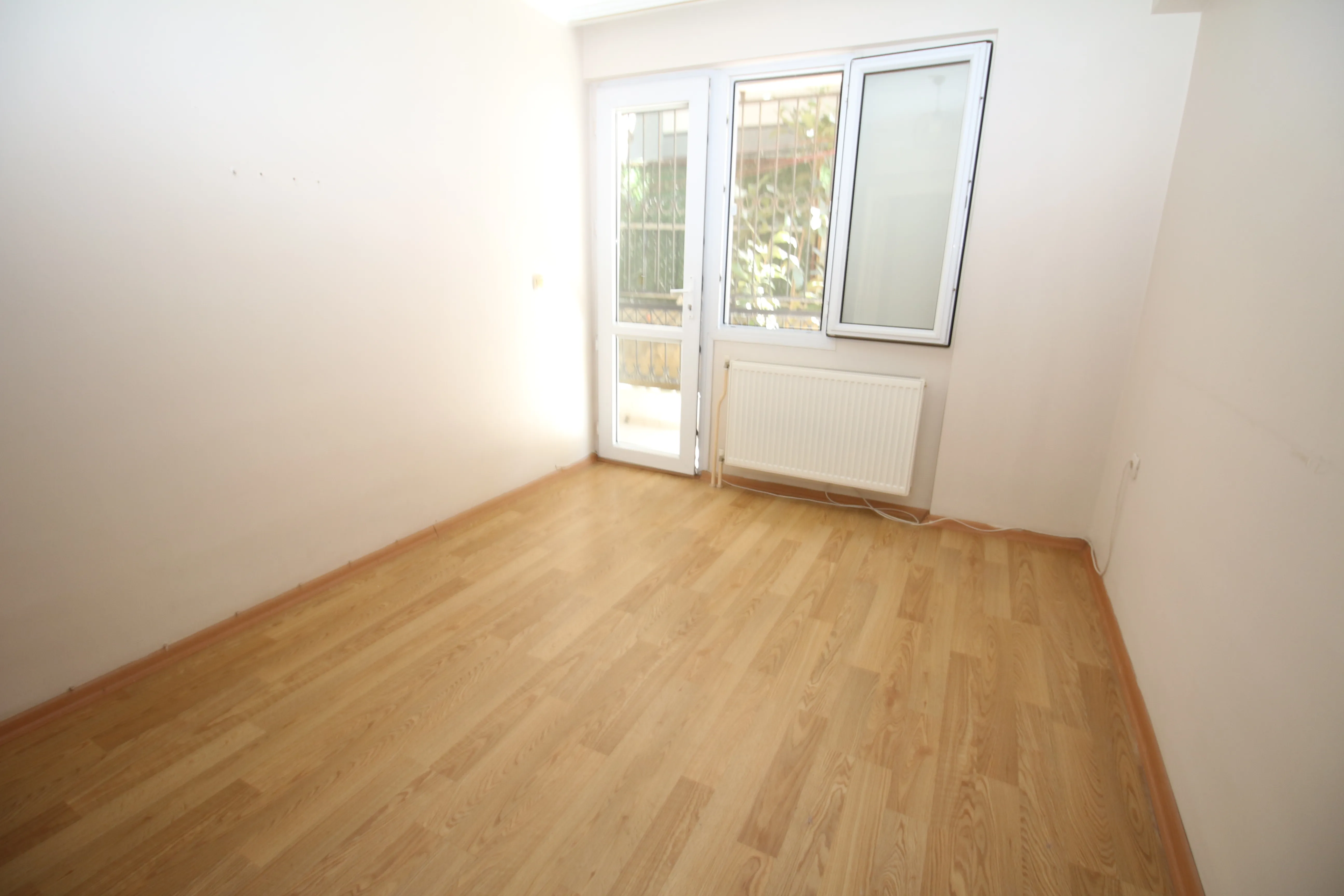 Basınsitesi Mahallesinde Doğalgazlı Otoparklı