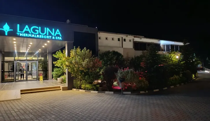 Sındırgı Laguna Termal Satılık 1+0 Kırmızı Dönem Havuz cepheli
