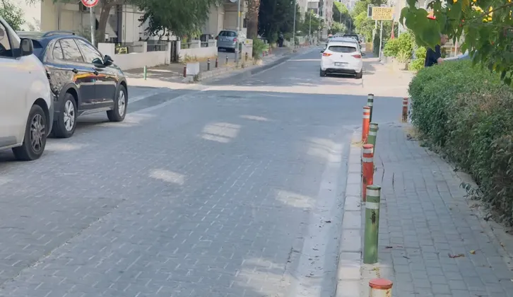 BOSTANLI YILLAR SOKAKTA Batarlı 25 M² KİRALIK DÜKKÂN