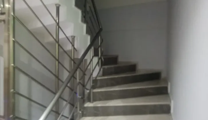 Küçükparkta 3+1 çift banyolu merkezi konumlu satılık daire